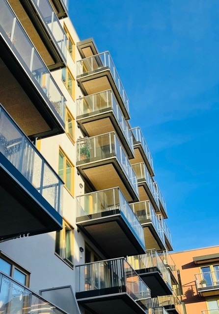 Leiligheten har blant de beste plasseringene i bygget.